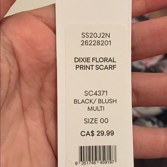 Floral Print Scarf; Brand New - Picture 3 of 3